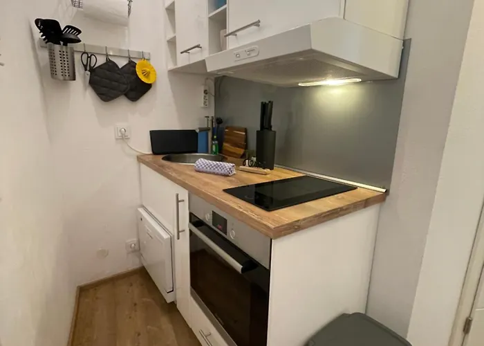 Апартаменти Skyline Augsburg-stilvoll & Zentral